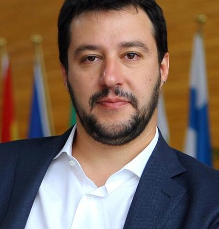 Salvini contro De Magistris per la manifestazione di Piazza Bellini