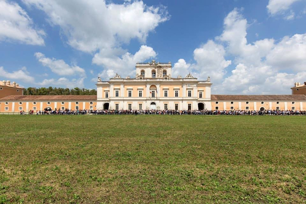 Real Sito Carditello – Fondazione Luciano Pavarotti Insieme per il canto lirico Domenica 2 Giugno ore 19:30