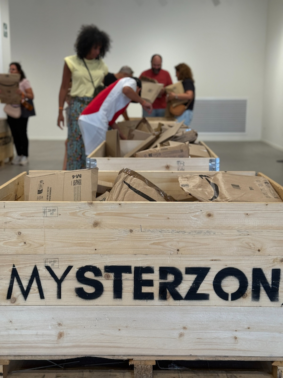 "Mysterzon Game" Dal 10 Ottobre al 10 Novembre Al Jambo il gioco dei pacchi misteriosi