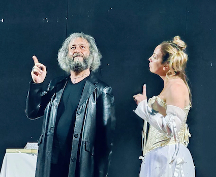 Politeama di Napoli dal 3 al 4 Novembre ore 20:00 in scena “Restituta”di Maria Verde